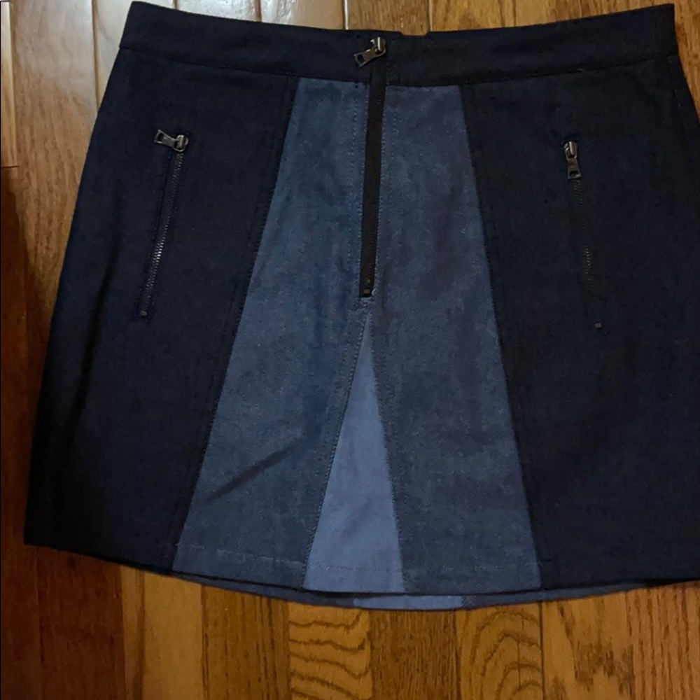 Denim skirt with liner